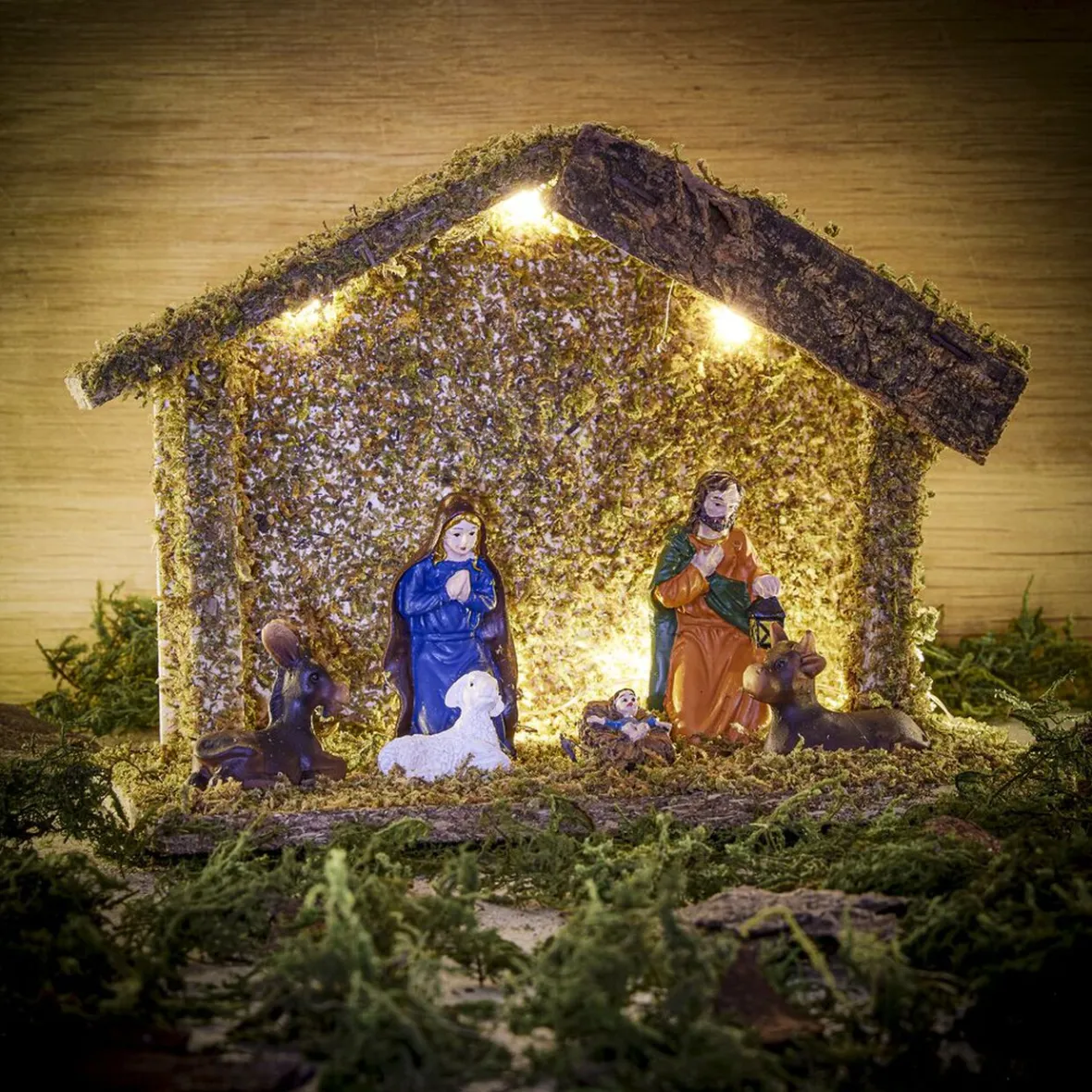 Crèche de Noël en bois et mousse avec personnages et lumière H13cm-Gifi Clearance