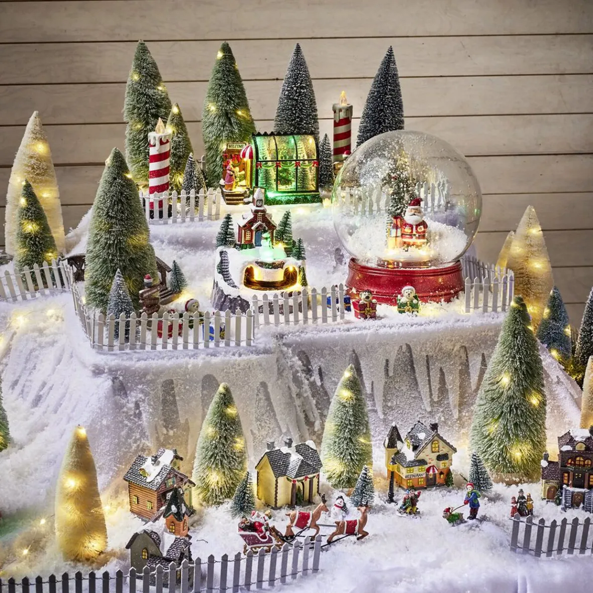 Village de Noël et personnages résine-Gifi Discount