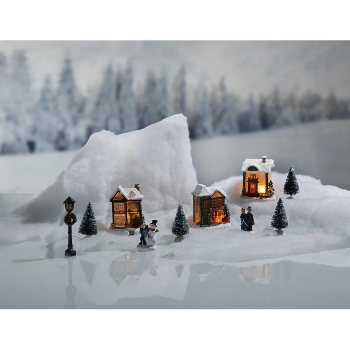 Village de Noël lumineux 10 pièces-Gifi Outlet